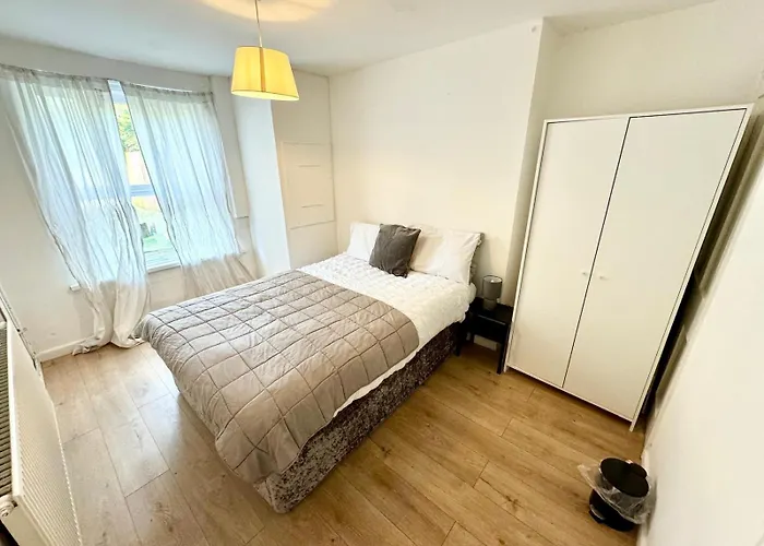 ホームステイ Comfy Near City Centre