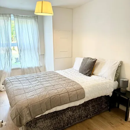 Comfy Near City Centre Bristol